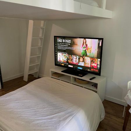 Appartement De Charme Pres Du Stade De France Сен Дени Екстериор снимка