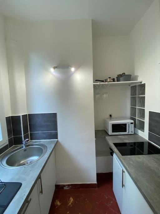 Appartement De Charme Pres Du Stade De France Сен Дени Екстериор снимка