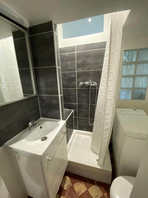 Appartement De Charme Pres Du Stade De France Сен Дени Екстериор снимка